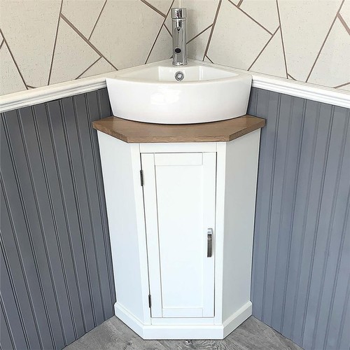 Cloakroom corner bathroom - cloakroom,