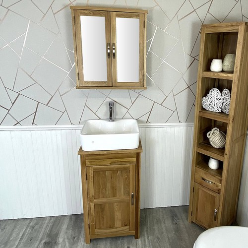 Small compact oak bathroom - small,