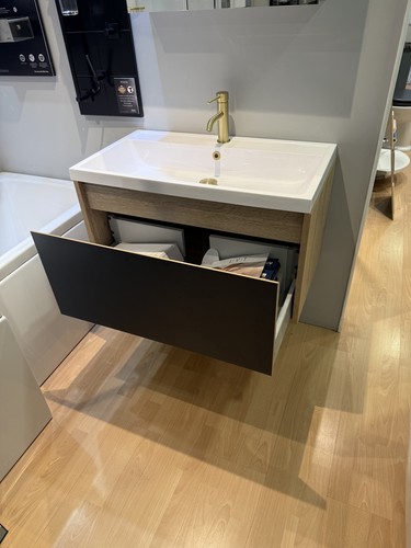 800 wall hung vanity - mm, oak